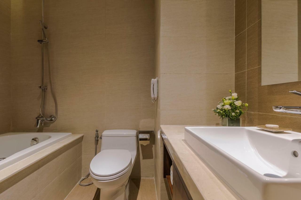 Maximilan 4* Da Nang